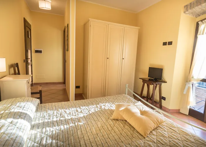 Il Giardino Dei Ciliegi 팜스테이 파사지오 디 아시시