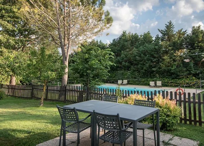 Il Giardino Dei Ciliegi Lantgård *